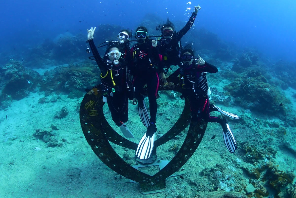 綠島自由潛水潛點 海底愛心 綠島自由潛水潛點 海底愛心