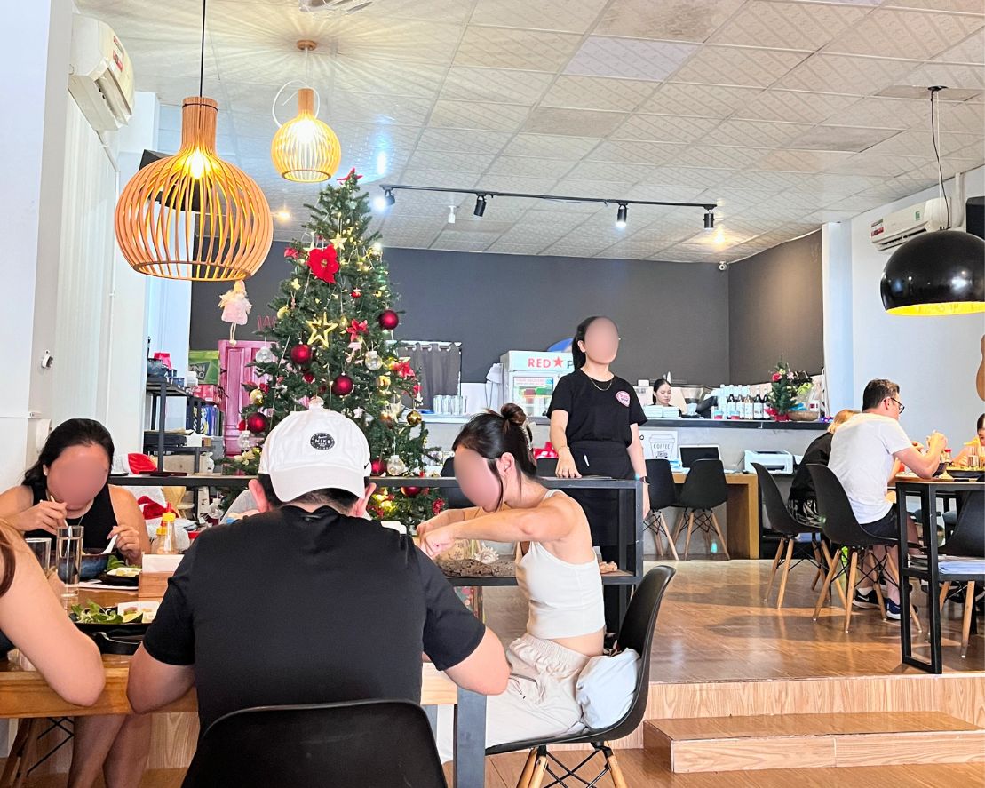 美奈一日遊午餐RED PHO Cafe 美奈一日遊午餐RED PHO Cafe