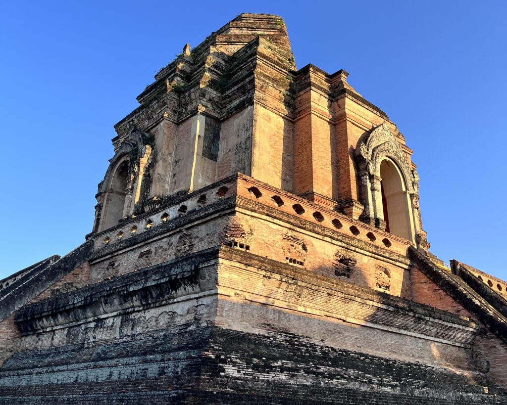 柴迪隆寺 Wat Chedi Luang 柴迪隆寺 Wat Chedi Luang