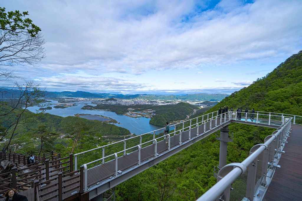 春川三岳山湖水纜車天空步道