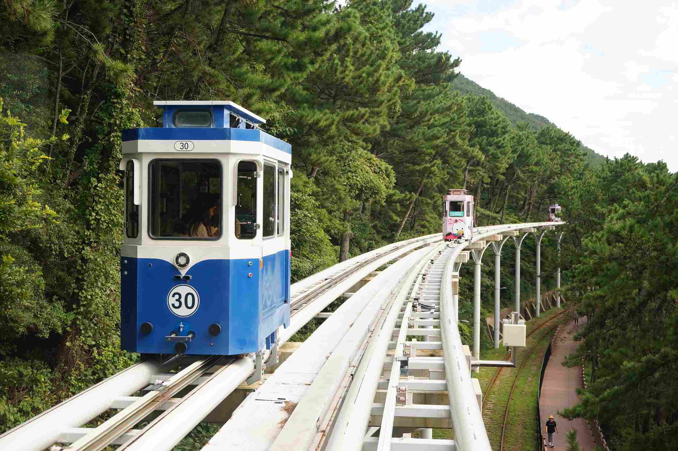 天空膠囊列車