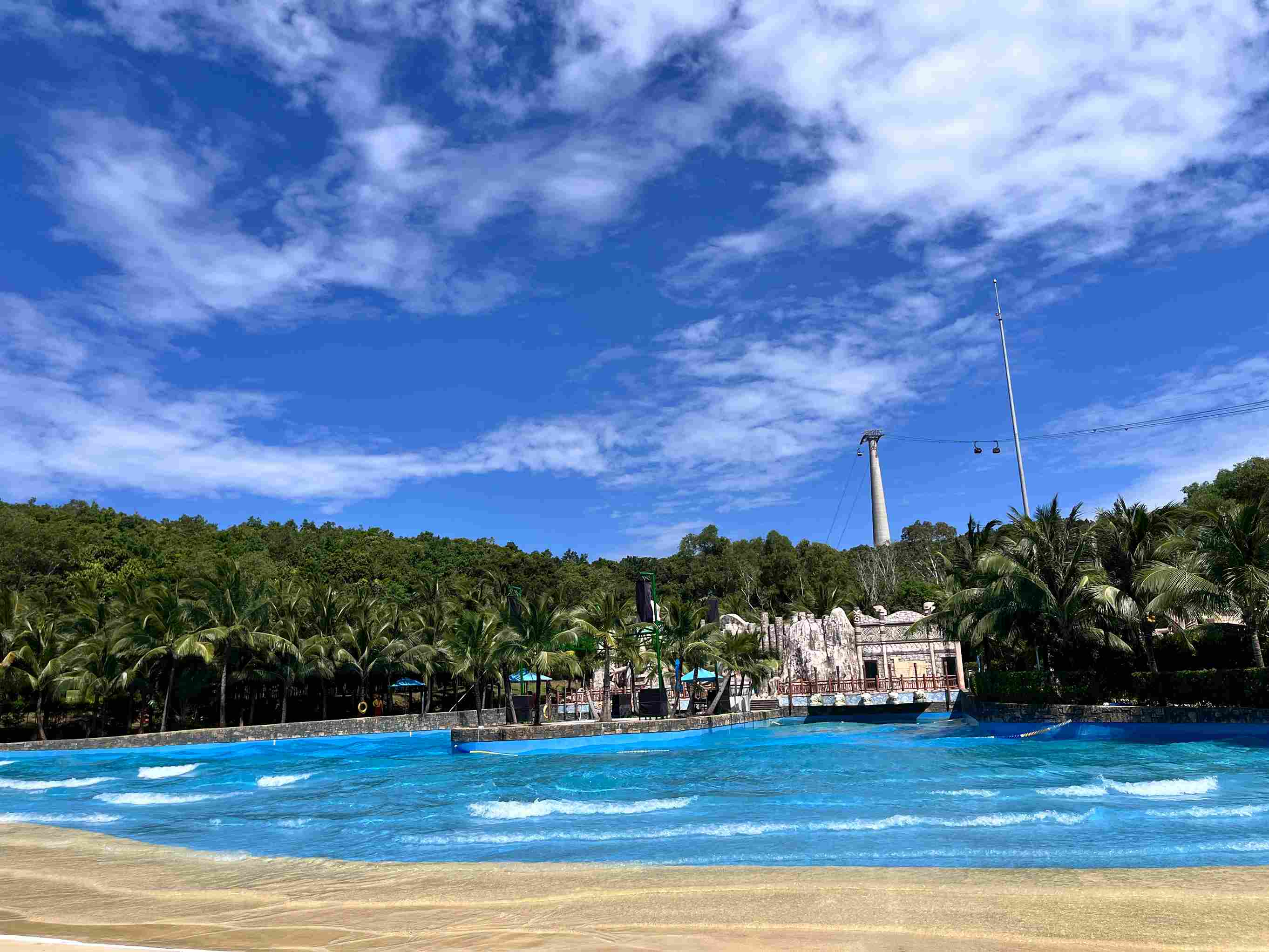 富國島太陽世界自然公園水上樂園Paradise Bay 人造浪區