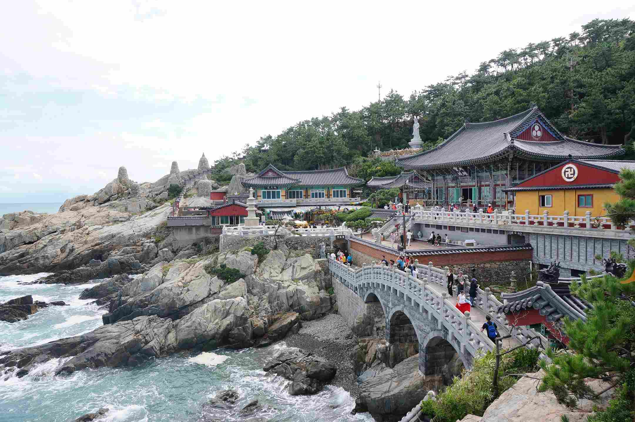 釜山海東龍宮寺