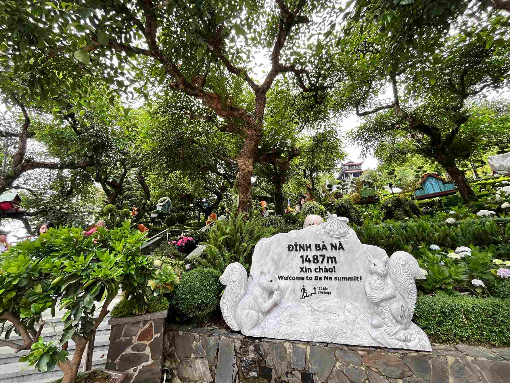 巴拿山寺廟區入口 巴拿山寺廟區入口