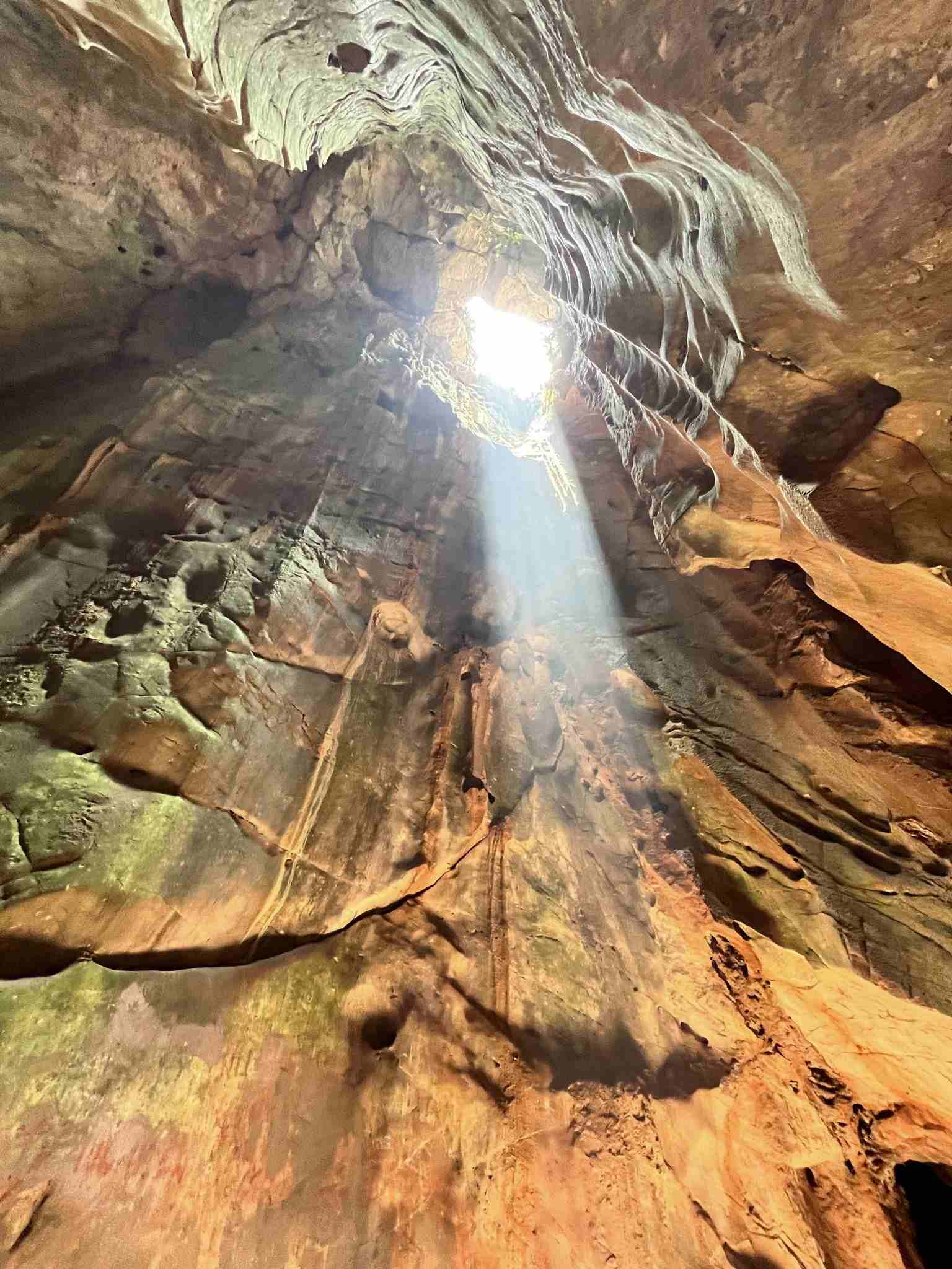 五行山 Van Thong Cave 雲通洞 五行山 Van Thong Cave 雲通洞
