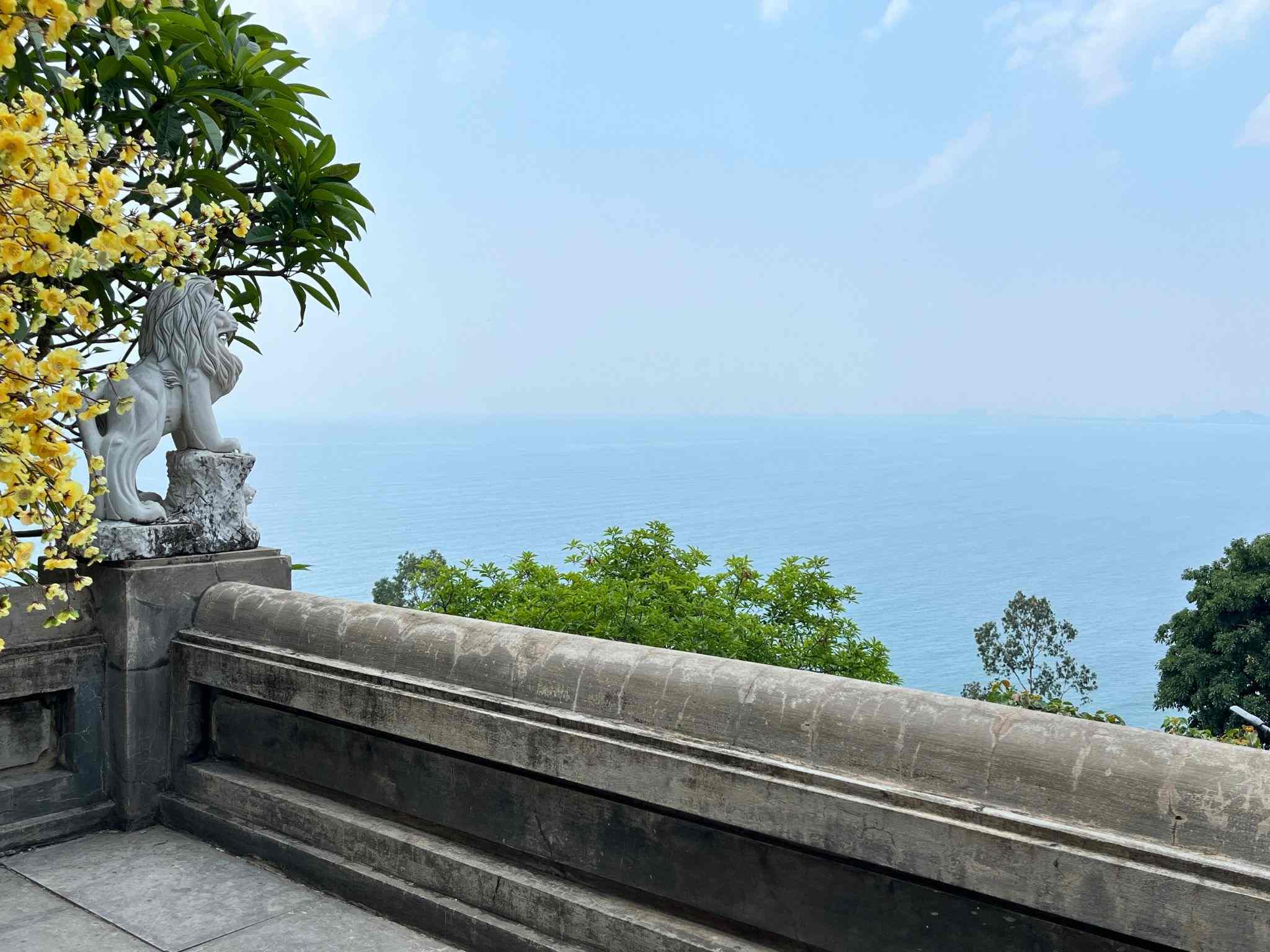 山茶半島靈應寺 山茶半島靈應寺