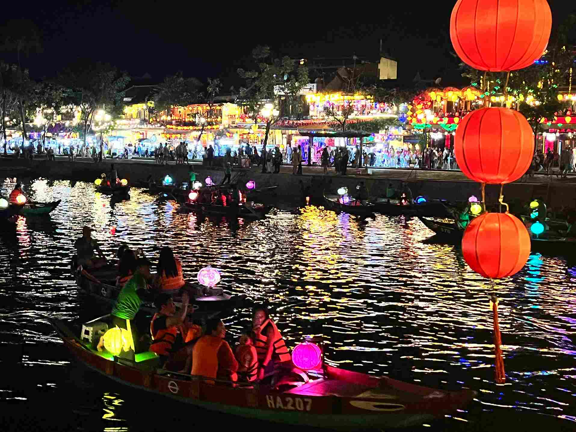 會安水燈乘船體驗 會安水燈乘船體驗