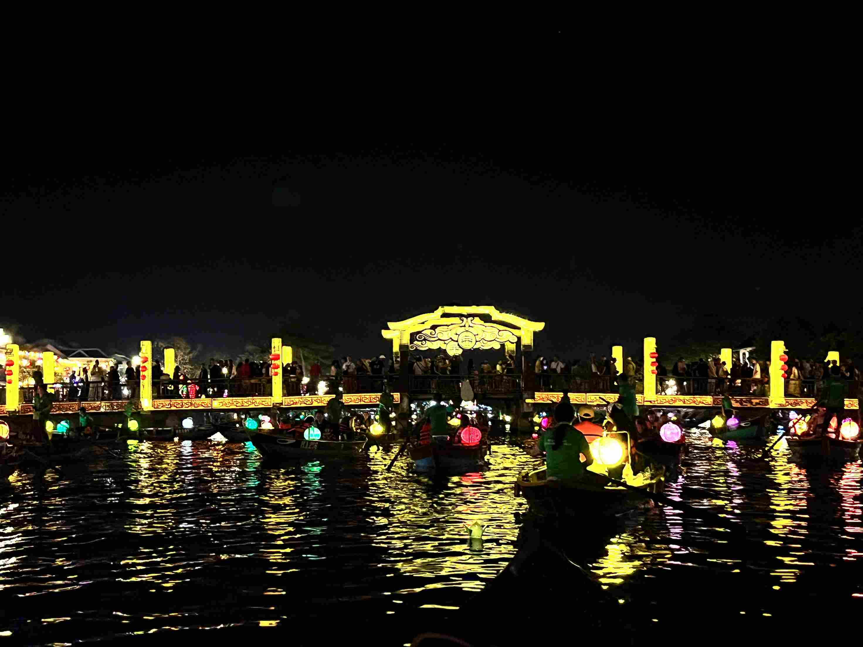 會安水燈乘船體驗 會安水燈乘船體驗