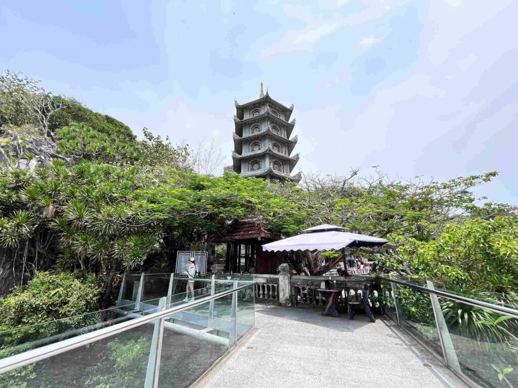 五行山 Xa Loi Tower 舍利塔 五行山 Xa Loi Tower 舍利塔