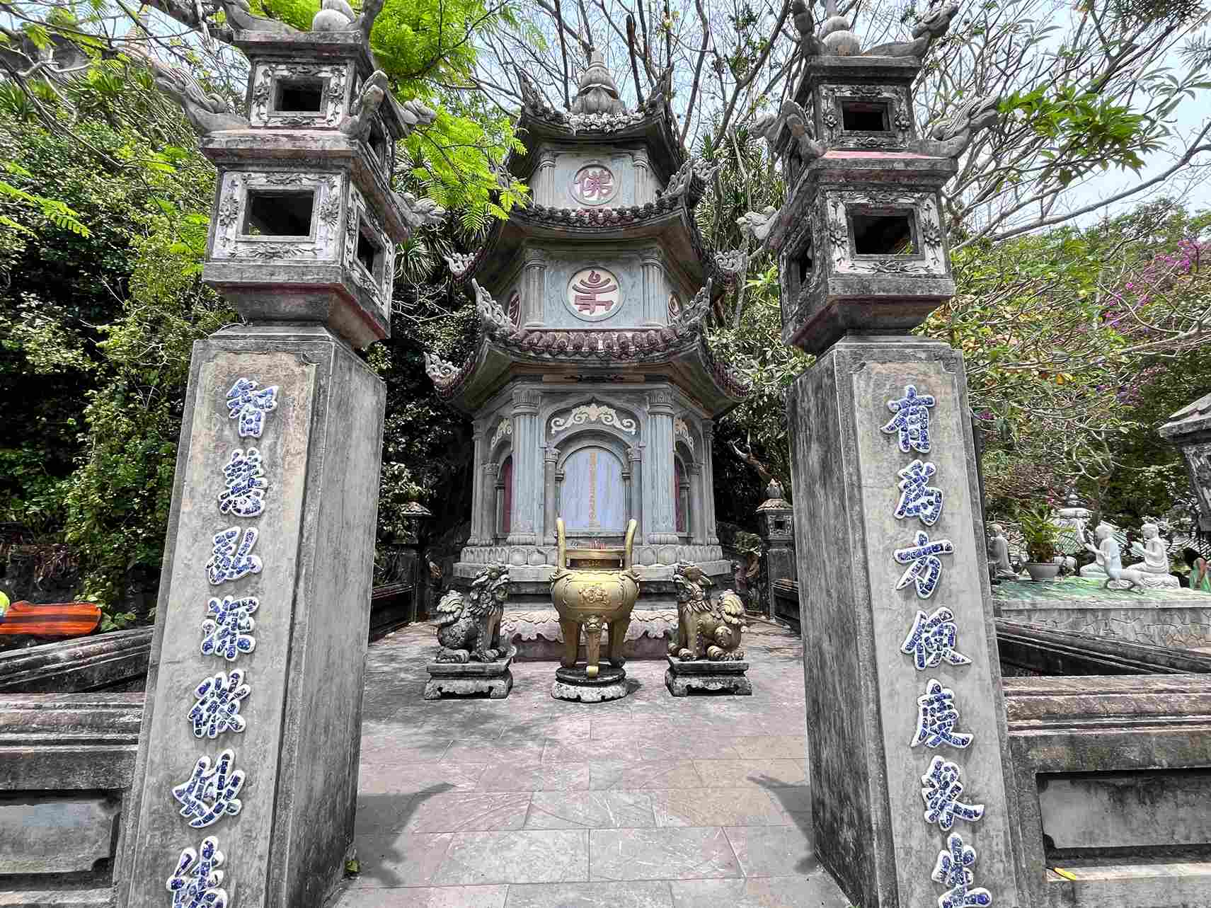 五行山 Xa Loi Tower 舍利塔 五行山 Xa Loi Tower 舍利塔