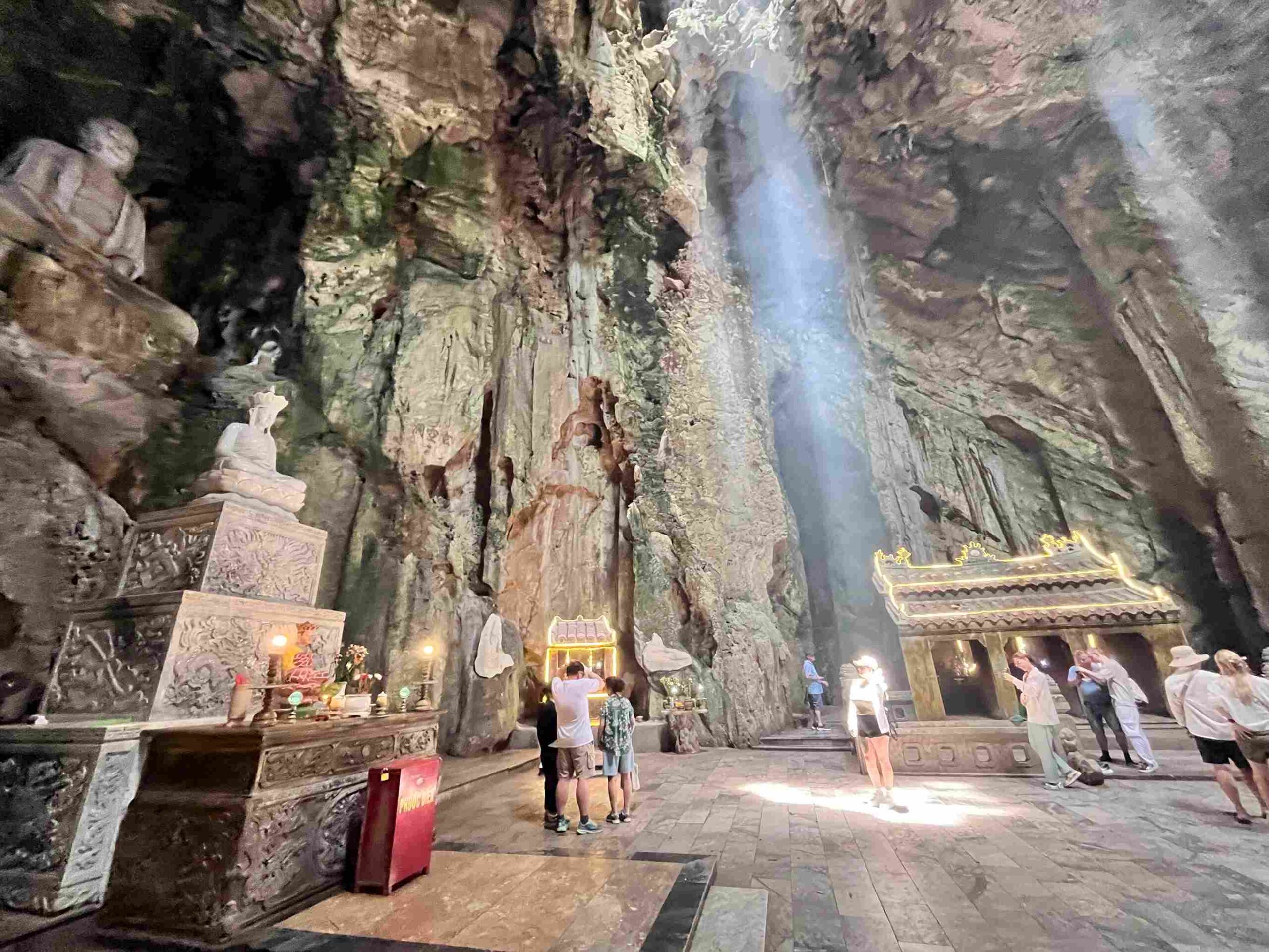 五行山 Huyen Khong Cave 玄空洞 五行山 Huyen Khong Cave 玄空洞