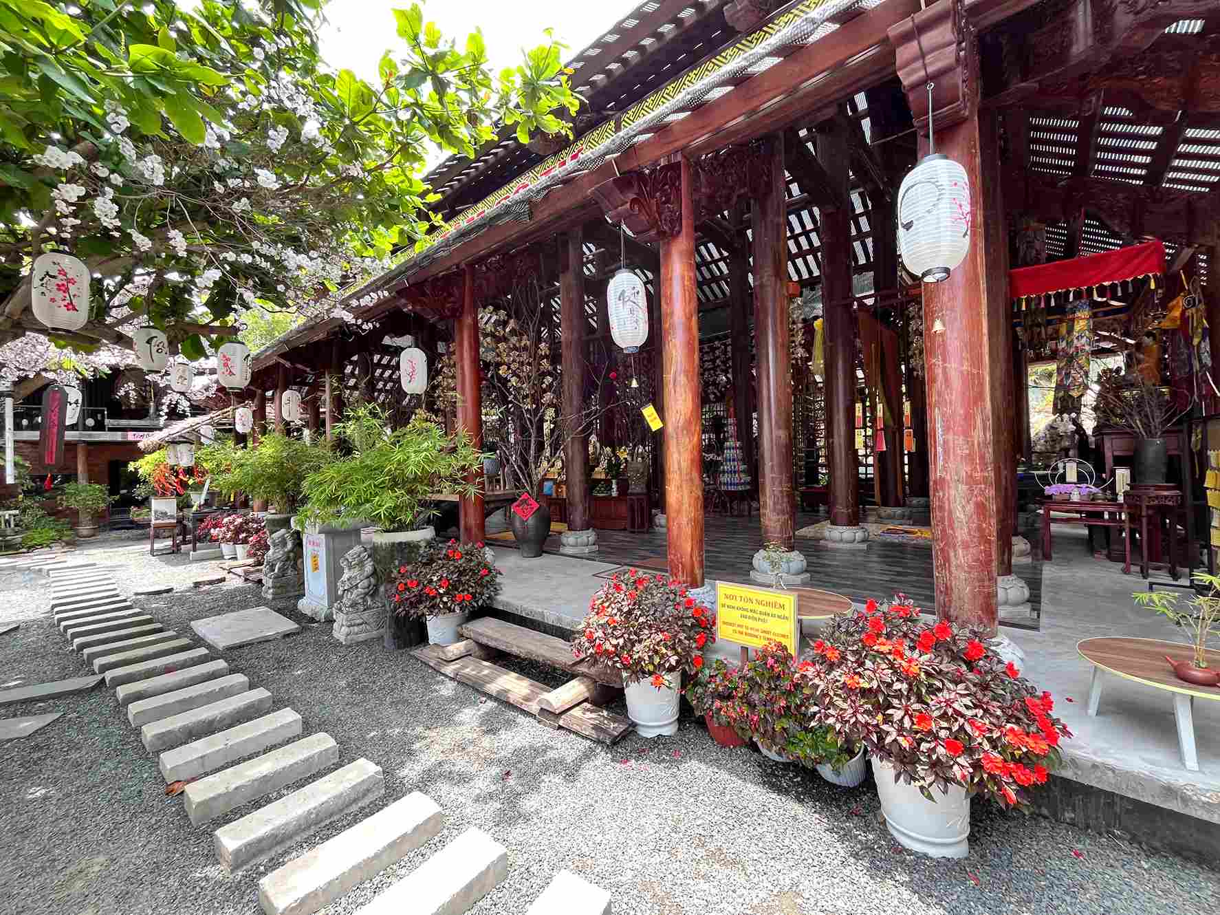 五行山景點 Tu Tam Pagoda 慈心寺 五行山景點 Tu Tam Pagoda 慈心寺