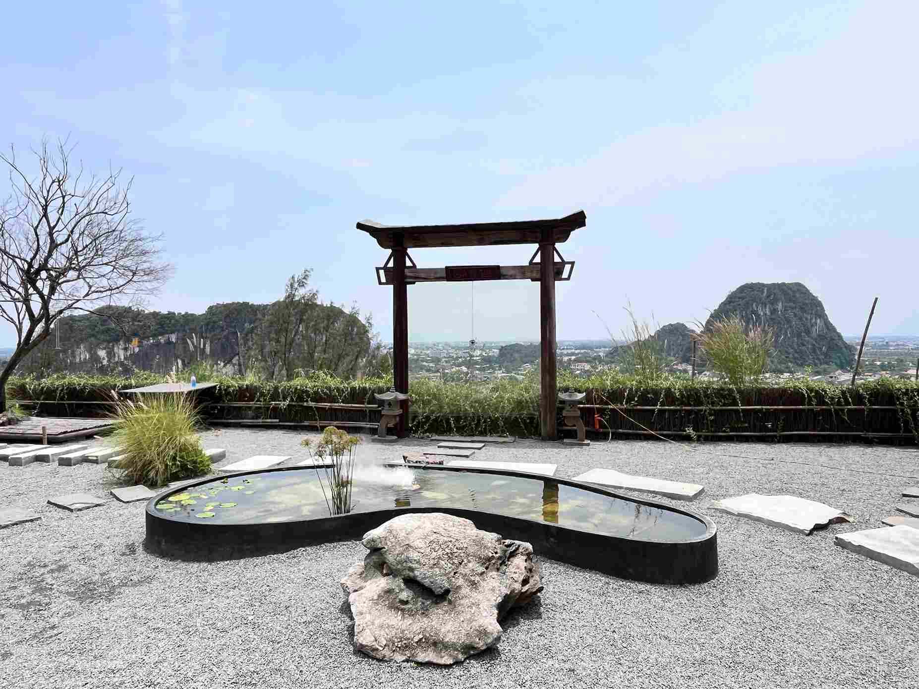 五行山景點 Tu Tam Pagoda 慈心寺 五行山景點 Tu Tam Pagoda 慈心寺