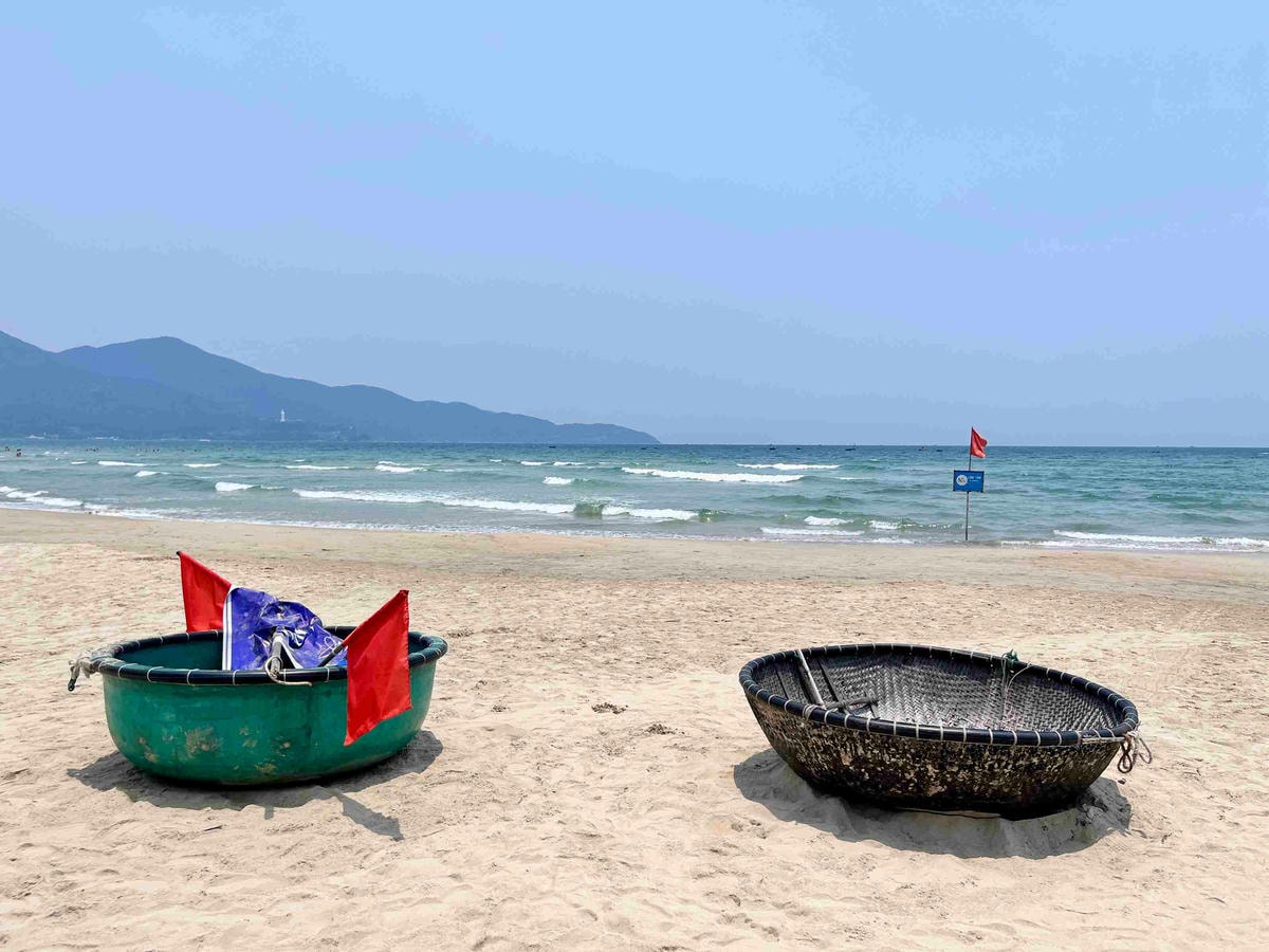 美溪沙灘 Mỹ Khê Beach 美溪沙灘 Mỹ Khê Beach