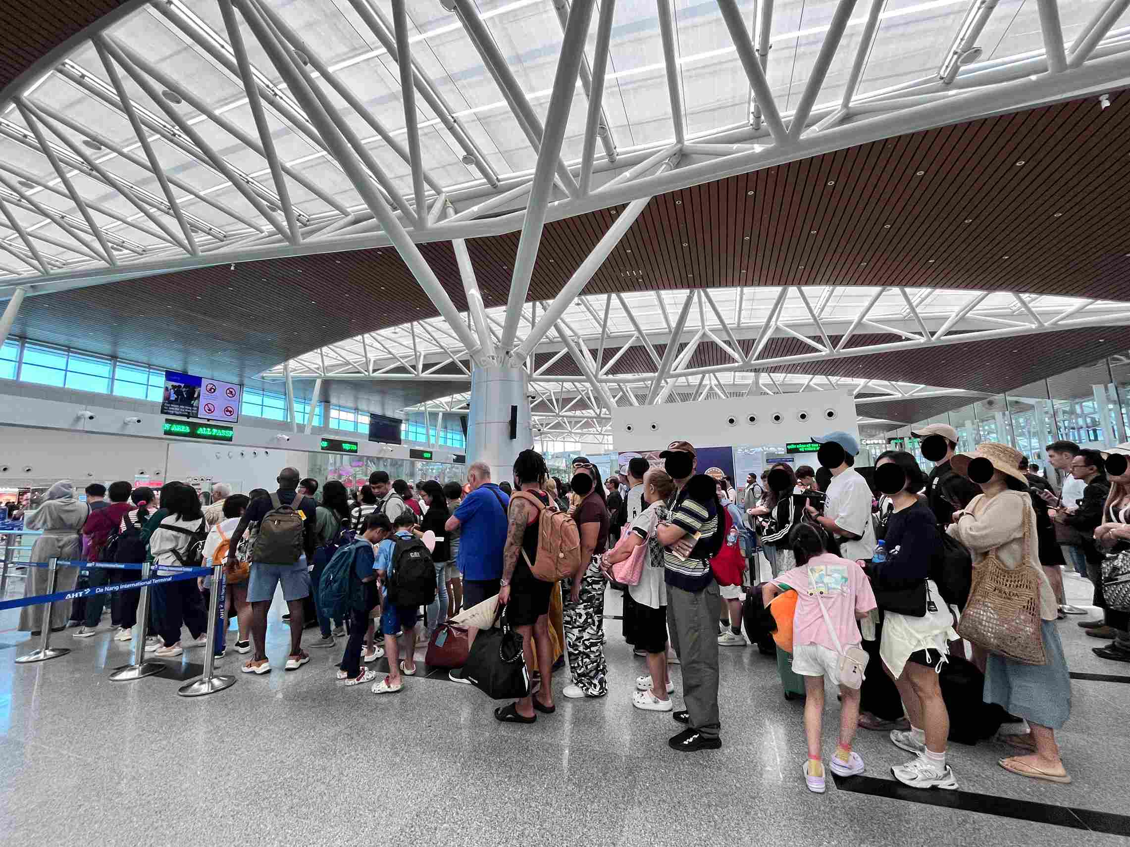 峴港機場 峴港機場