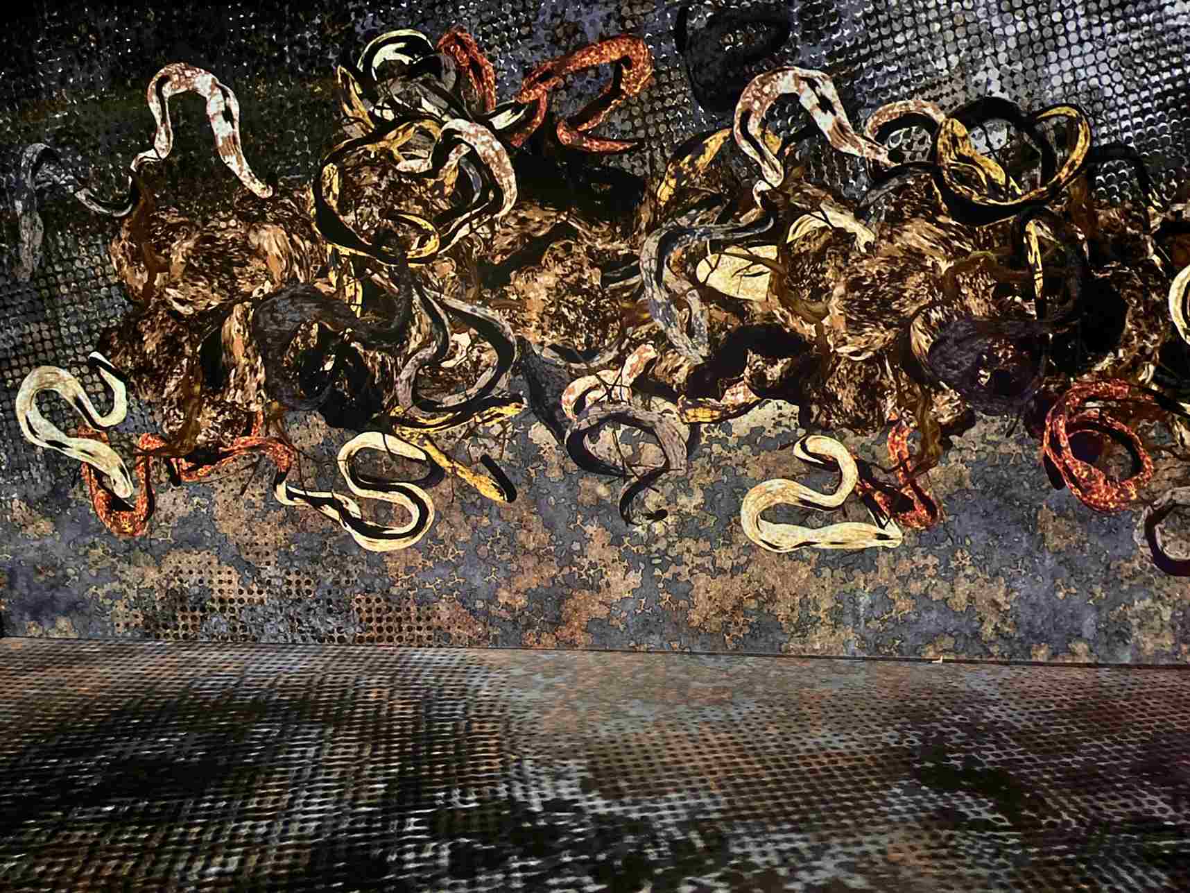 東京麻布台teamLab Borderless與他人共享的巨石 東京麻布台teamLab Borderless與他人共享的巨石