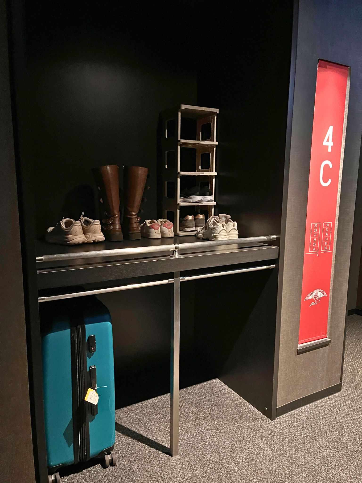 Resol Poshtel Tokyo Asakusa 4F 女性專用樓層走廊