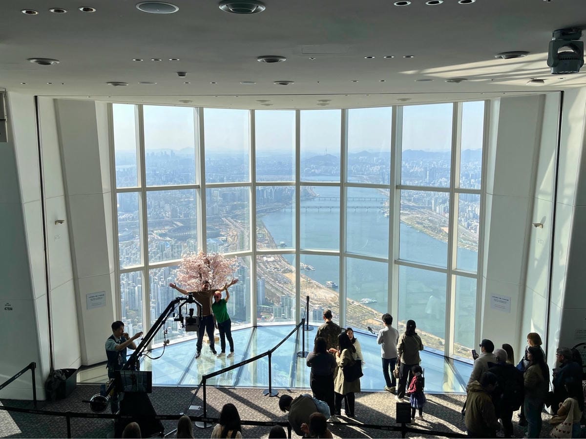 首爾樂天世界塔Sky Deck天空甲板拍照區